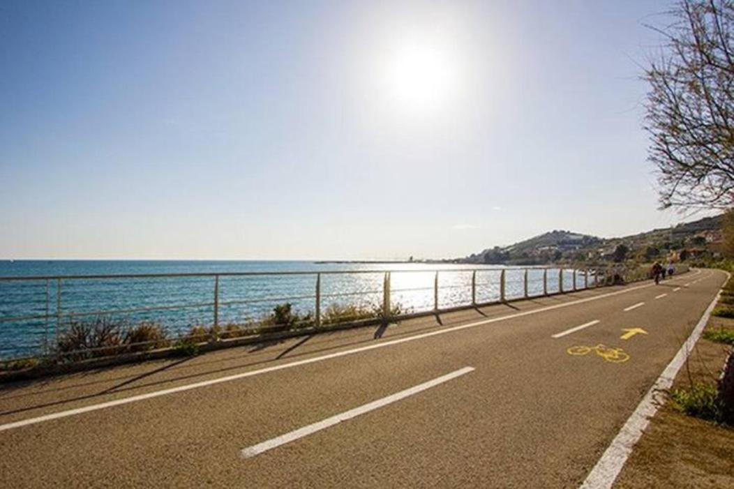 סנרמו Casa Fiorenza Parcheggio Privato מראה חיצוני תמונה